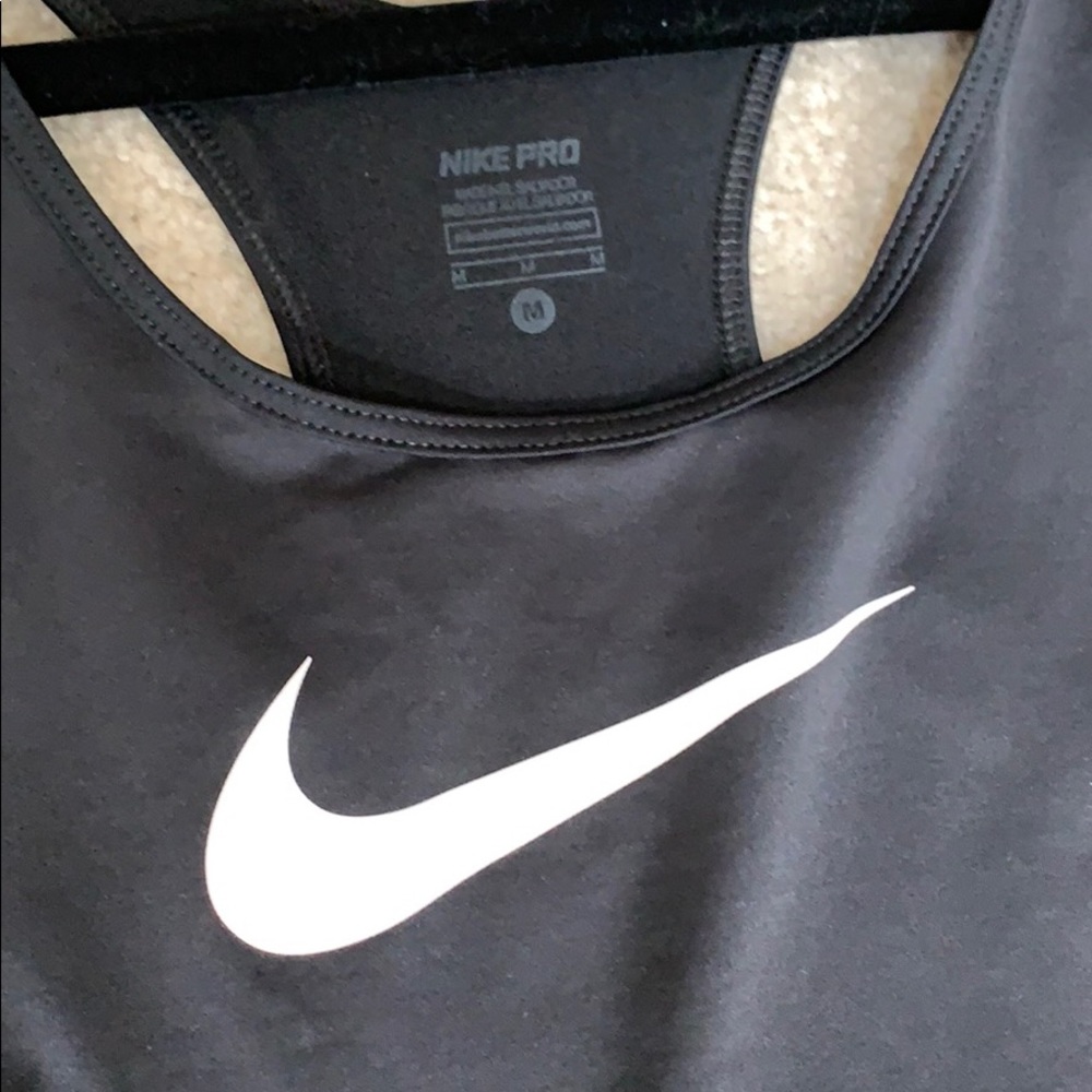 Nike Pro tank medium - Picture 2 of 2